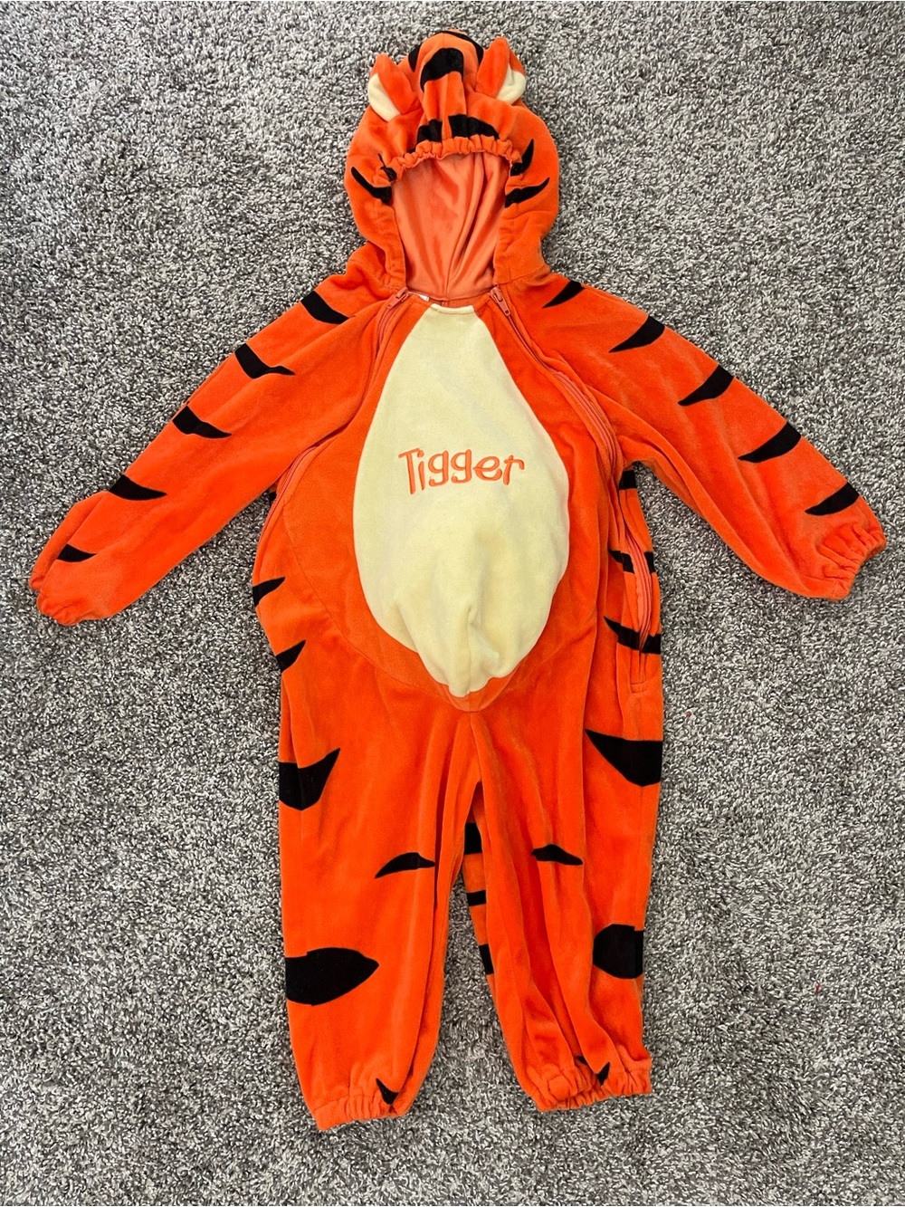 Vintage Disney Store Infant Baby Winnie the Pooh Tigger Costume Sz 18-24 Months